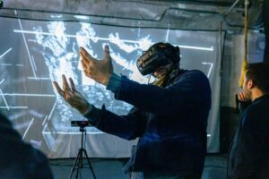 Conférence sur l’expérience immersive: entre réalité virtuelle et arts vivants